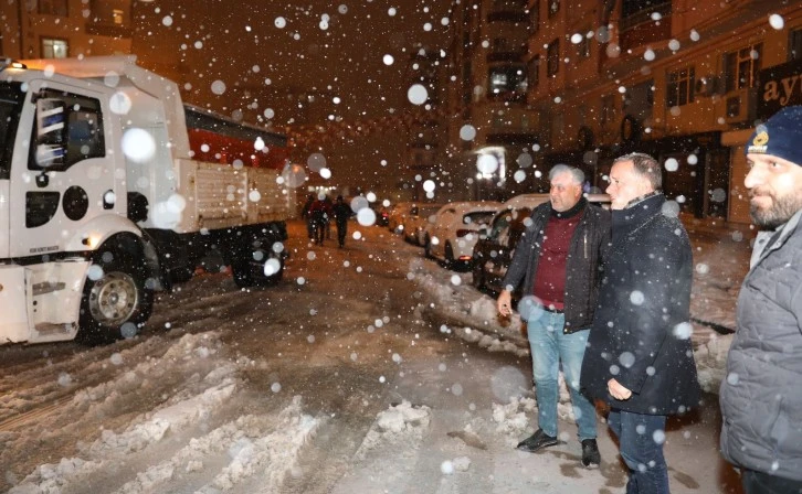  Başkan Tatlıdede,  gecesini gündüzüne kattı