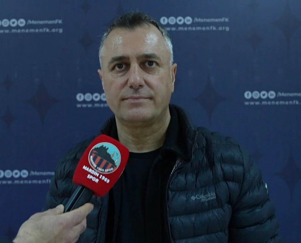 B&uuml;lent Akan: Zoru kolaya &ccedil;eviren futbolcularımı kutluyorum