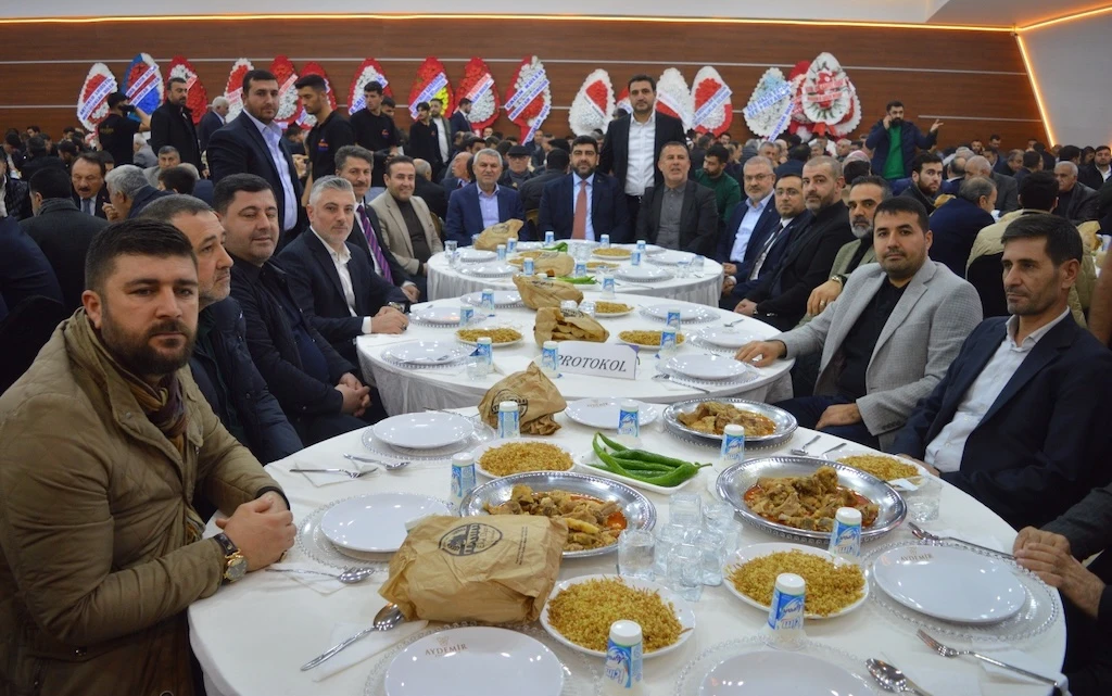 &Ccedil;elebioğlu ve İlhan Ailelerinin Mutlu G&uuml;n&uuml;