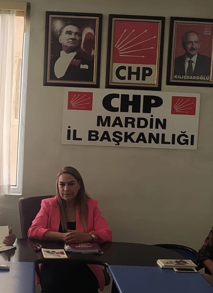 CHP Kadın Kolları Eş Zamanlı Açıklama yaptı