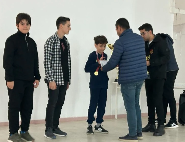Dargeçit Belediyesi Çocuk Hakları Satranç Turnuvası son buldu