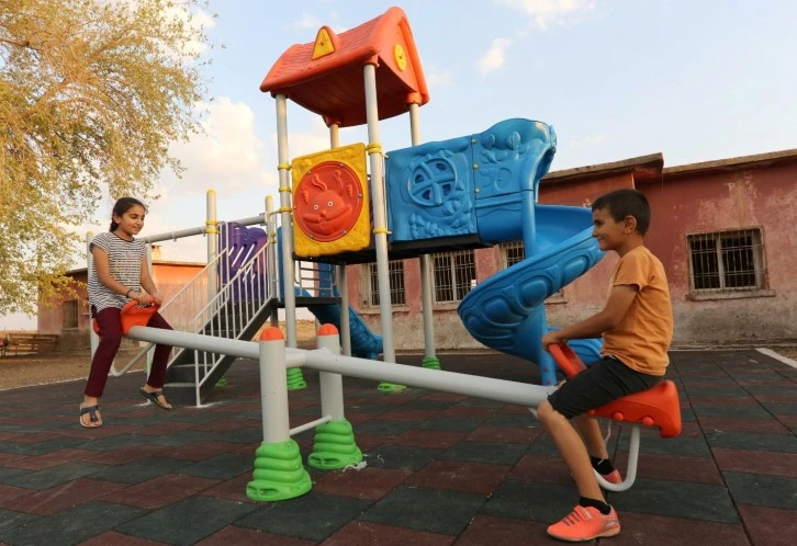 Her Köye Çocuk Parkı Projesi