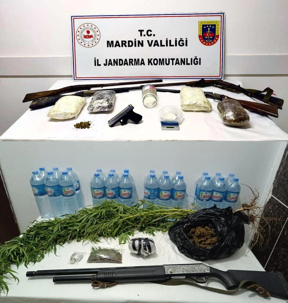 Jandarmadan Uyuşturucu Tacirlerine Darbe