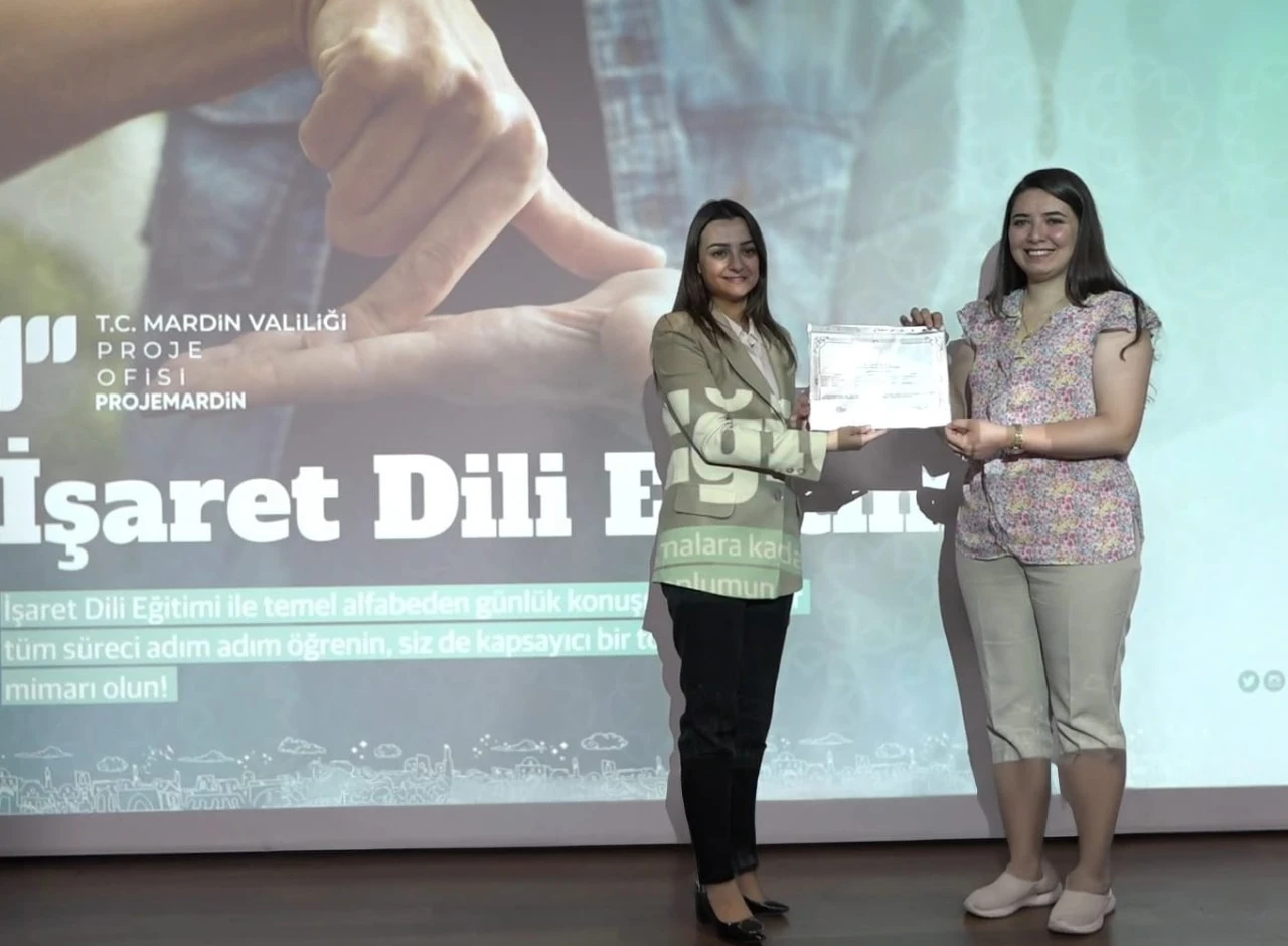 Mardin’de Kamu Personeline İşaret Dili Eğitimi