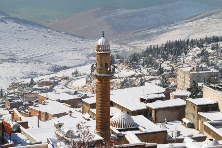 Mardin’de Kar Manzaraları Kartpostal Görüntülerini Aratmıyor