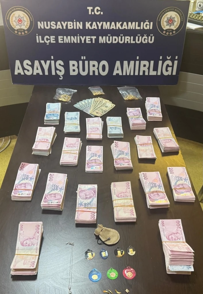 Mardin'de  Polis, Sahte Altınla Vurgununa izin vermedi