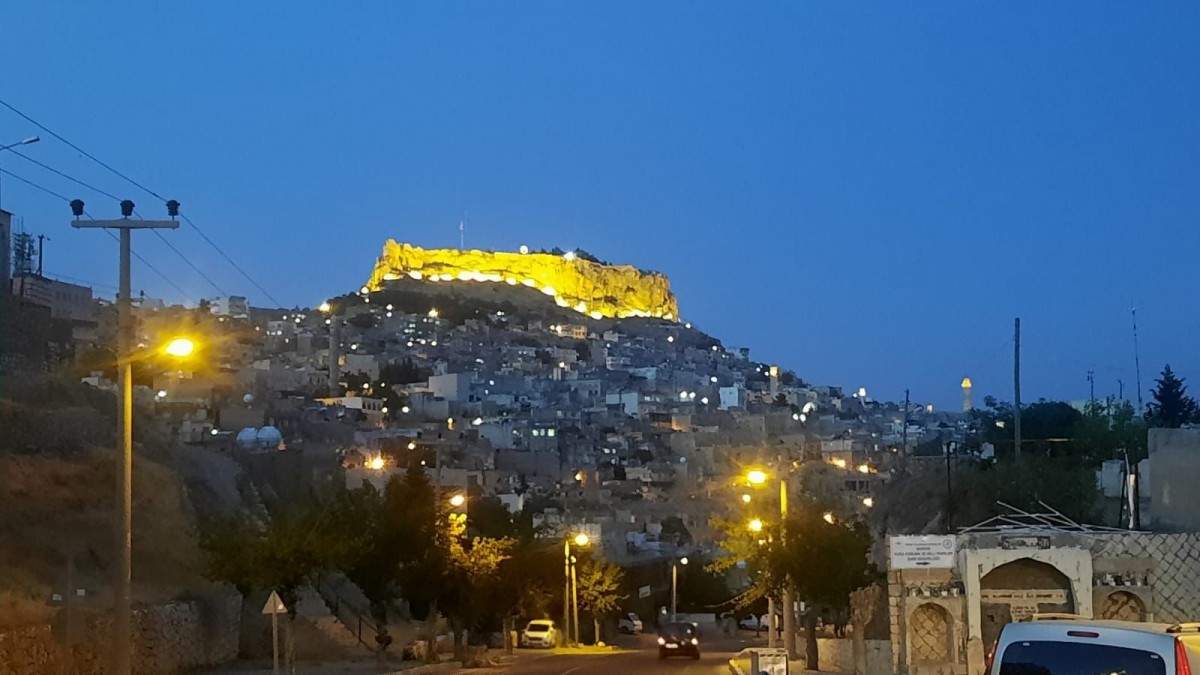  Mardin Kalesi Taçlandı