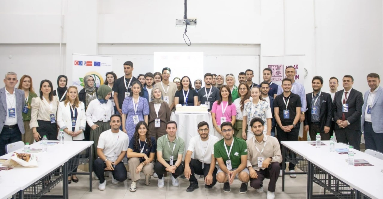 MAÜ'nün İlk Erasmus+ Gençlik Katılımı Projesi Elazığ’da Başladı 