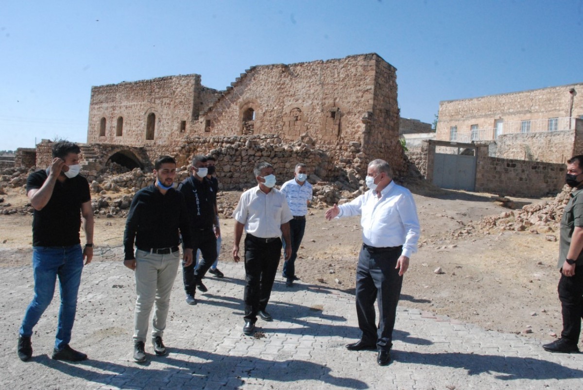 Midyat’ta   kırsal mahallelere hizmet atağı