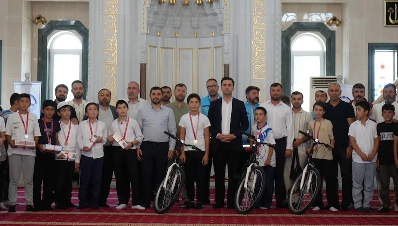 Midyat&rsquo;ta Kur&rsquo;an Kursu &Ouml;ğrencileri Bilgileriyle Yarıştı