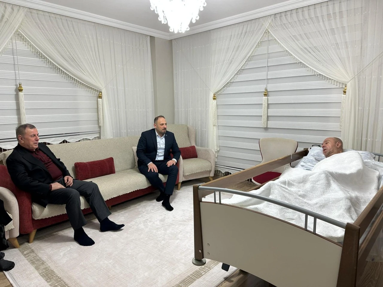 Midyat&rsquo;ta "G&ouml;n&uuml;l K&ouml;pr&uuml;leri" Hane Ziyaretleriyle G&uuml;&ccedil;leniyor