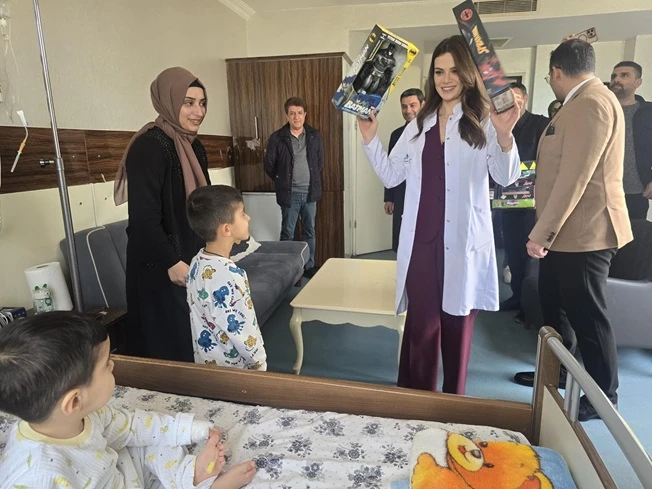 Midyat&rsquo;ta "Uzak Şehir" R&uuml;zgarı: "G&uuml;l&uuml;mse Midyat" Projesi