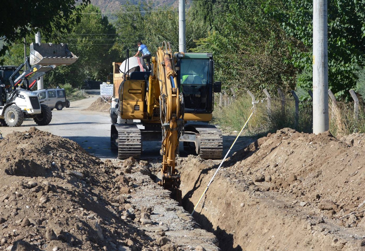 Muğla'da 14  mahallenin daha hattı yenilendi