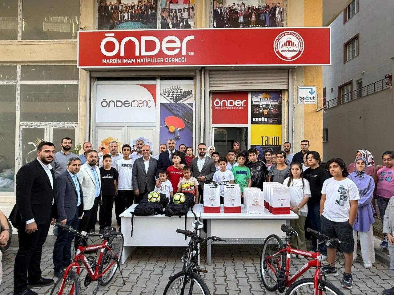 MARDİN &Ouml;NDER YARIŞMALARINDA &Ouml;D&Uuml;LLER SAHİPLERİNİ BULDU