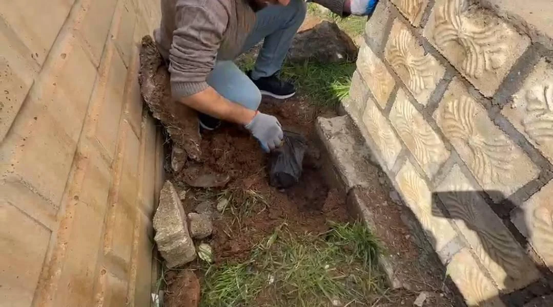 Nusaybin&rsquo;de Mezarlıkta Uyuşturucu Operasyonu