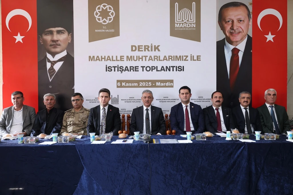 Vali Akkoyun Derik&rsquo;te Mahalle Muhtarlarıyla İstişare Toplantısı Ger&ccedil;ekleştirdi