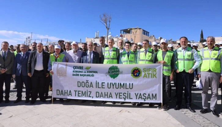 Vali  Akkoyun “Temiz Çevre Temiz Mardin" seferberliğine katıldı