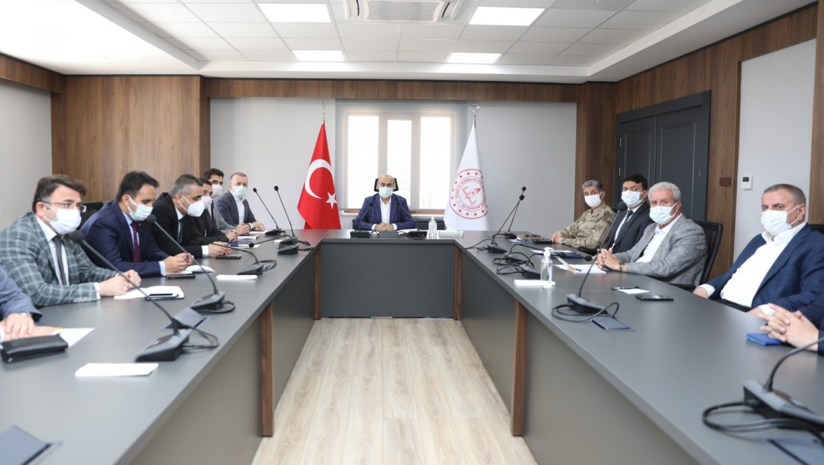 Vali Demirtaş’ın Başkanlığında “Pazaryerleri” Toplantısı Düzenlendi
