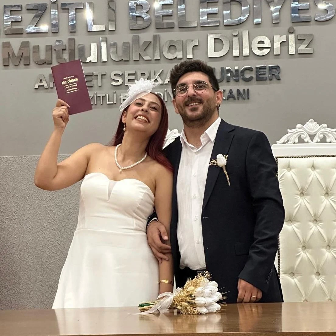  Z&uuml;lk&uuml;f Burak ve Aysun Evlilik İ&ccedil;in Evet dedi