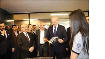 Kurtulmuş, Gen&ccedil;lik Merkezi&acute;nde ?Medeniyet ve Gen&ccedil;lik&acute; adlı seminer verdi