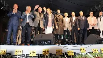 YEŞİLLİ BELEDİYE BAŞKANI DEMİR &Uuml;&Ccedil; BİN KİŞİYE İFTAR YEMEĞİ VERDİ