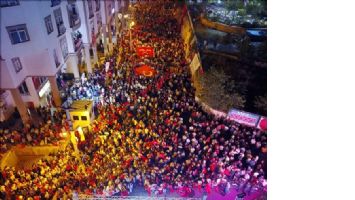 Mardin´de Halk, Demokrasi Nöbet Alanına akın etti