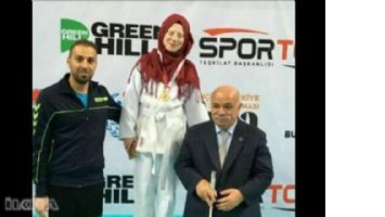 Albino hastası öğrenci judoda Türkiye şampiyonu oldu