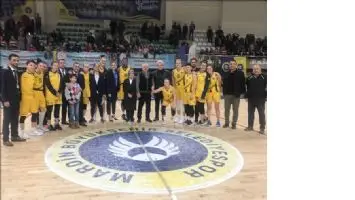 Mardin B&uuml;y&uuml;kşehir Kadın Basketbol Takımı Rakip Tanımıyor