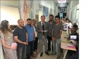 Mardin&acute;de, &ouml;ğretmen, Veli ve &Ouml;ğrencilerin Şiir buluşması