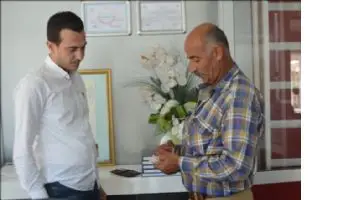 Hastanede kaybettiği c&uuml;zdanı bulunan vatandaşın duygusal anları