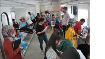 Artuklu &Uuml;niversitesinden Kan Bağışı