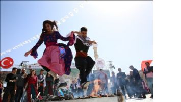 Mardin´de Nevruz Bayramı Kutlandı..