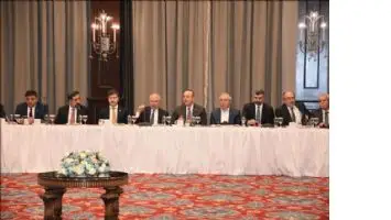 &Ccedil;avuşoğlu, Mardin&acute;de STK Temsilcileriyle g&ouml;r&uuml;şt&uuml;