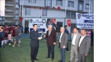 Emniyet M&uuml;d&uuml;r&uuml; L&uuml;tfullah Pekcan anısına Futbol turnuvası
