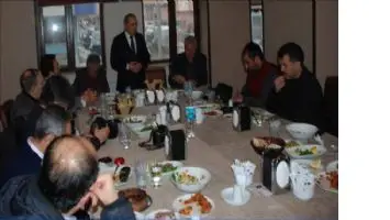 Dr. Nihat &Ouml;zkan, Gazetecilerle Bir Araya Geldi