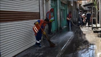 Artuklu´da sokaklar Deterjanla yıkanıyor