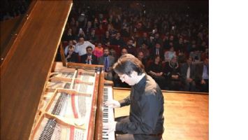 Piyanist Prof. Oytun Eren´den, muhteşem bir konser