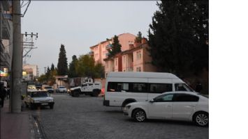 Mardin´de polis aracına saldırı: 4 yaralı