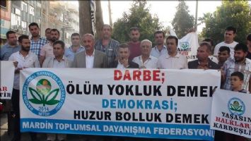 Mardin´de ?darbe girişimi´ protesto edildi