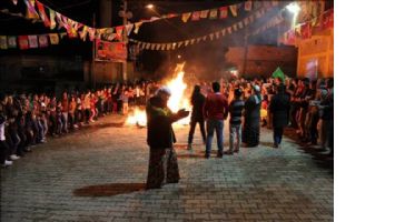 Mardin&#039;de  Nevroz ateşi erken yakıldı