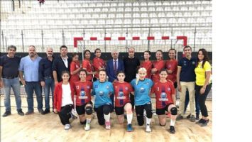 Sağlıkspor Bayan Hentbol Takımı fırtına gibi