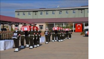 Mardin şehitleri memleketlerine uğurladı