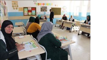 Mardin Büyükşehir Belediyesi Okuma Yazma Öğretiyor