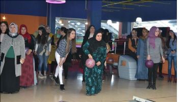 Mova´da, Kadınlar Bowling Oynadı