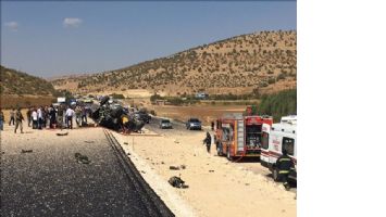 Mardin´de askeri aracın geçişinde patlama: 3 şehit, 3 yaralı