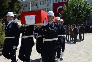 Şehit polis için cenaze töreni
