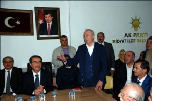 AK Parti adayları Midyat ilçesini ziyaret etti