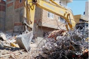 Nusaybin´de yıkım ve enkaz kaldırma çalışmaları sürüyor