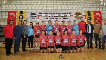 Mardin 1947 Sağlık Spor  Bayan Hentbol   takımı Lig´e Galibiyetle başladı.