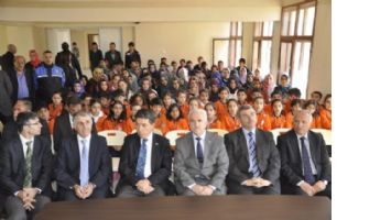 Mardin&#039;deki Öğrencilerden Suriyeli Öğrencilere Ziyaret